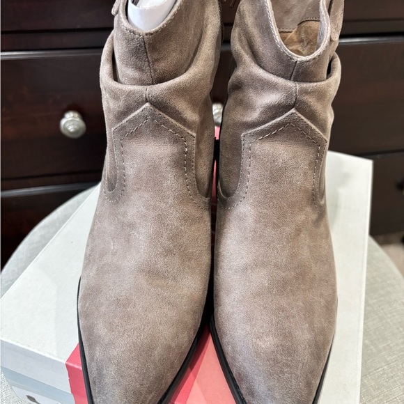 SOUL Naturalizer Taupe Heeled Boots - Picture 2 of 6